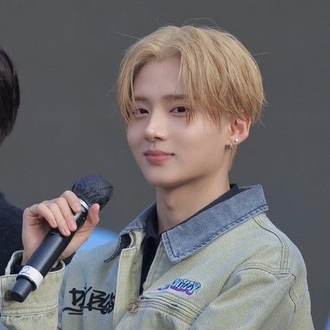 Recent activity shot of Lee Sangwon (ALPHA DRIVE ONE)