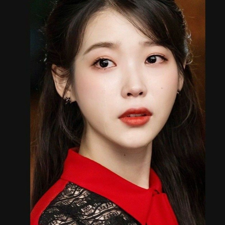 IU的最新活動照片