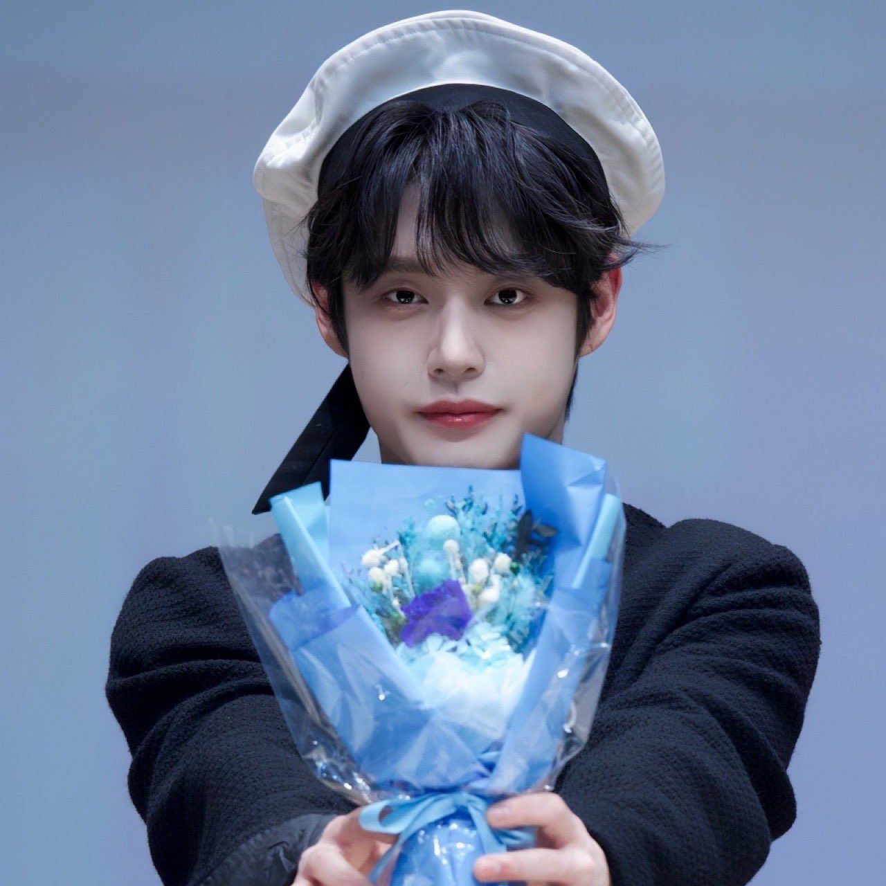 Behind-the-scenes cut of Kim Jiwoong (ZEROBASEONE)