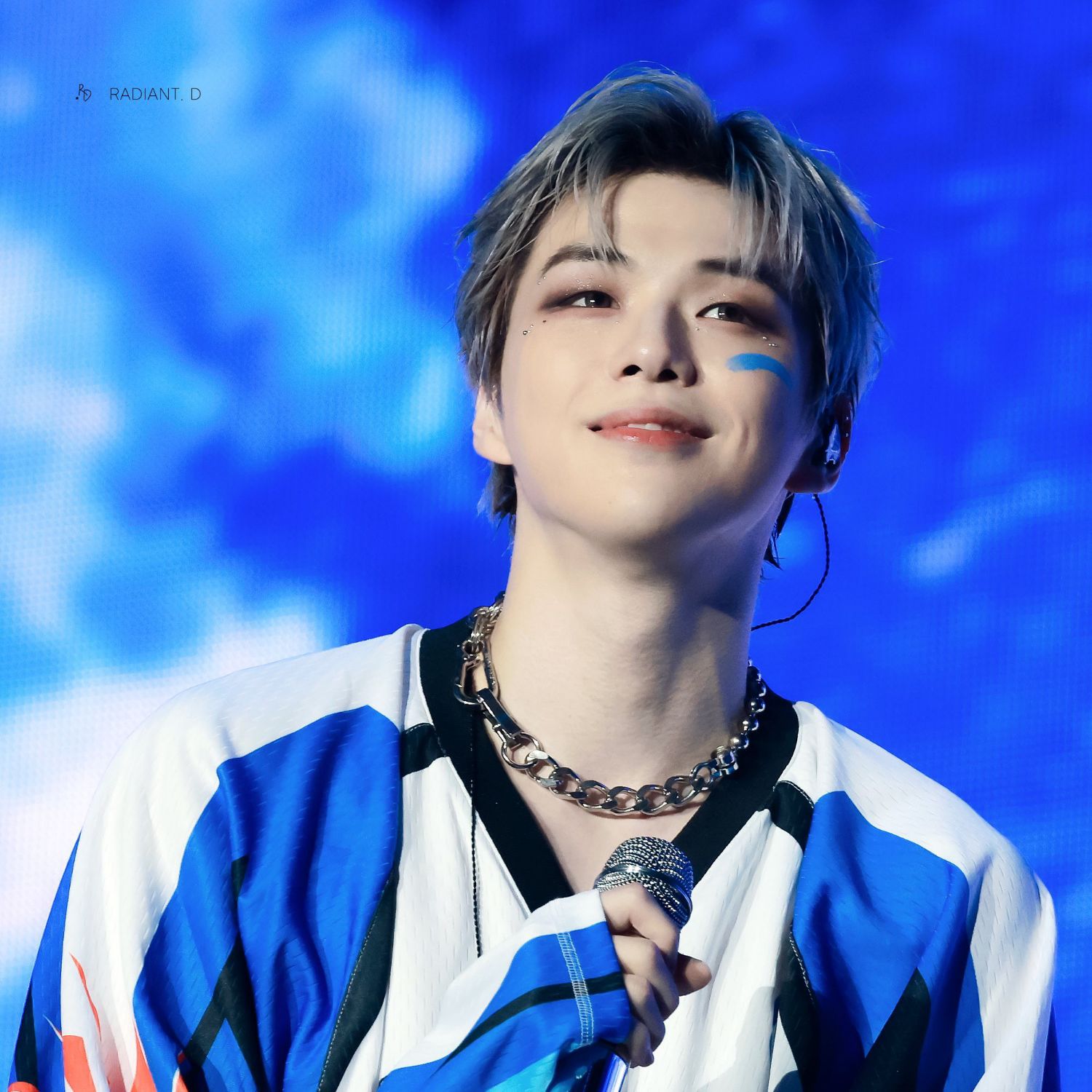 A moment captured by Kang Daniel's fan