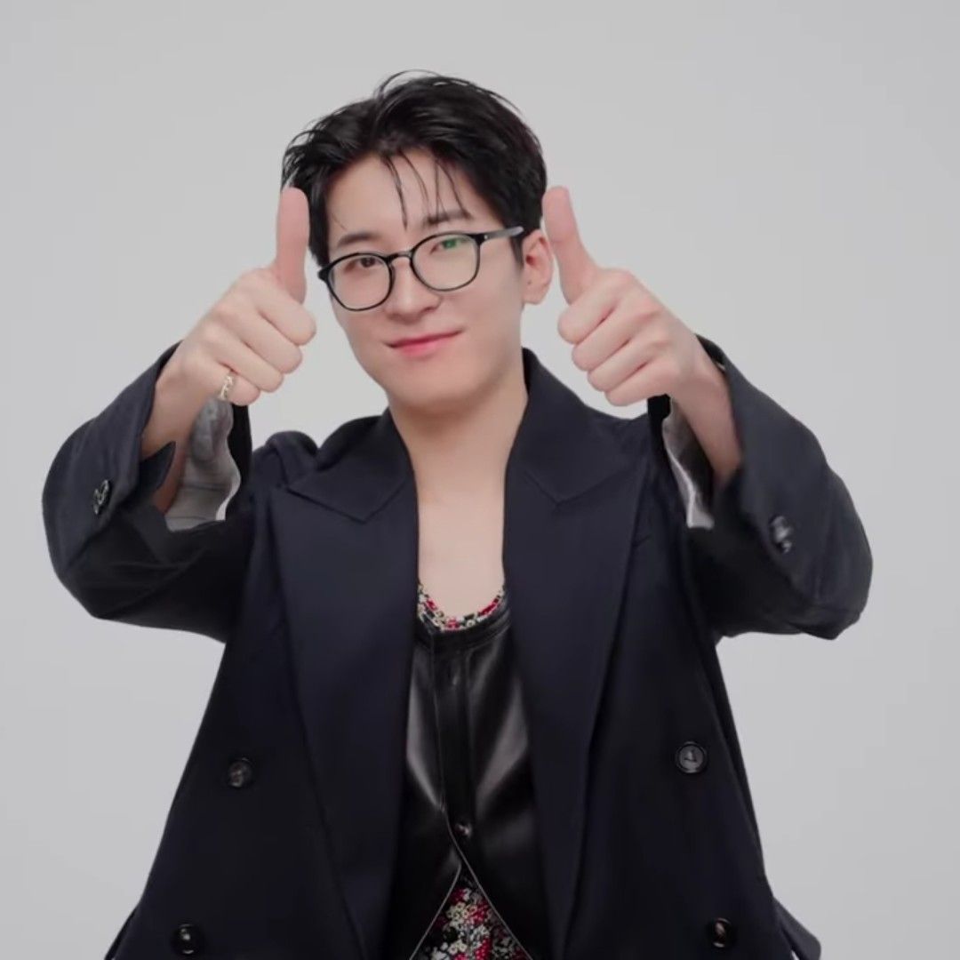 圆佑 (SEVENTEEN)粉丝拍下的瞬间
