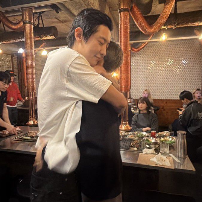 Behind-the-scenes cut of EXO