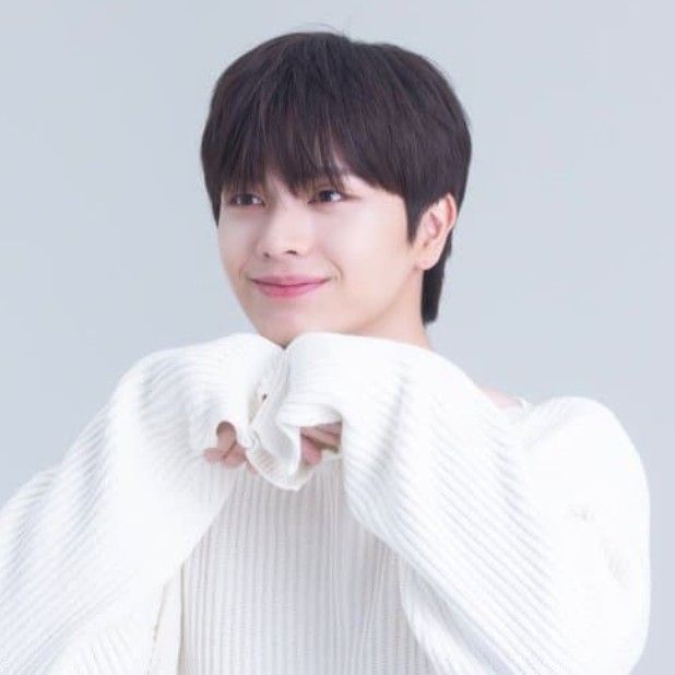 육성재 (비투비) 최근 활동샷