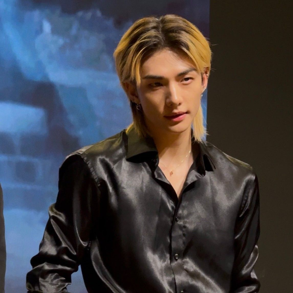 Latest photo of Hyunjin (Stray Kids)