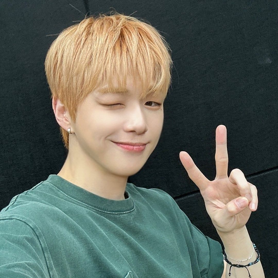 Latest photo of Kang Daniel