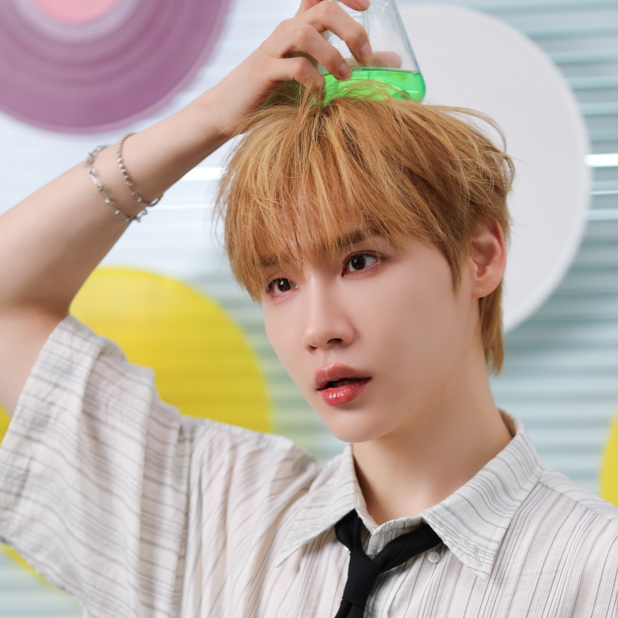 Behind-the-scenes cut of Jeon Woong (AB6IX)