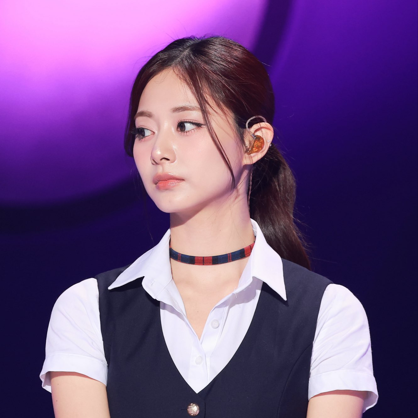 Behind-the-scenes cut of Tzuyu (TWICE)