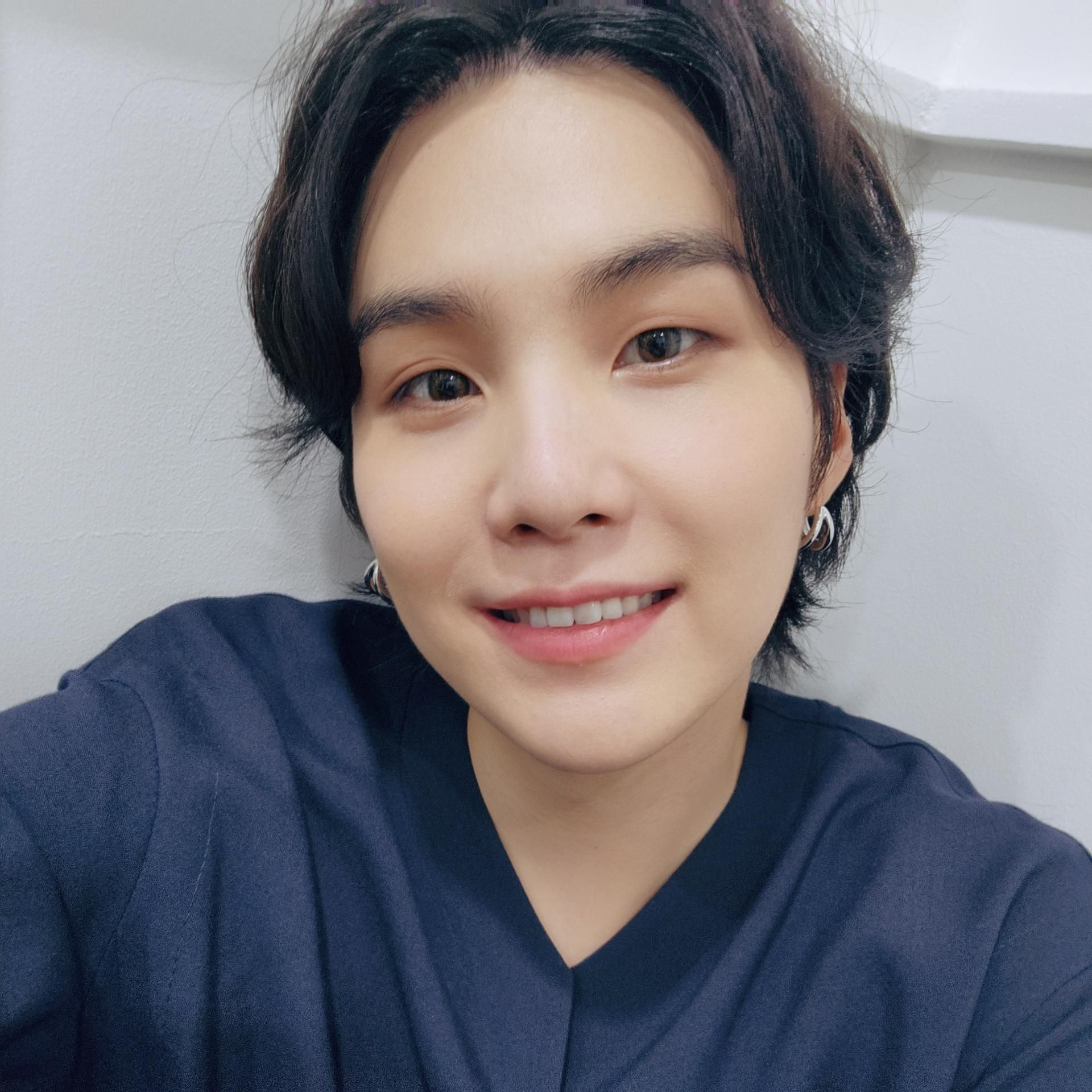 Potret di balik layar SUGA (BTS)