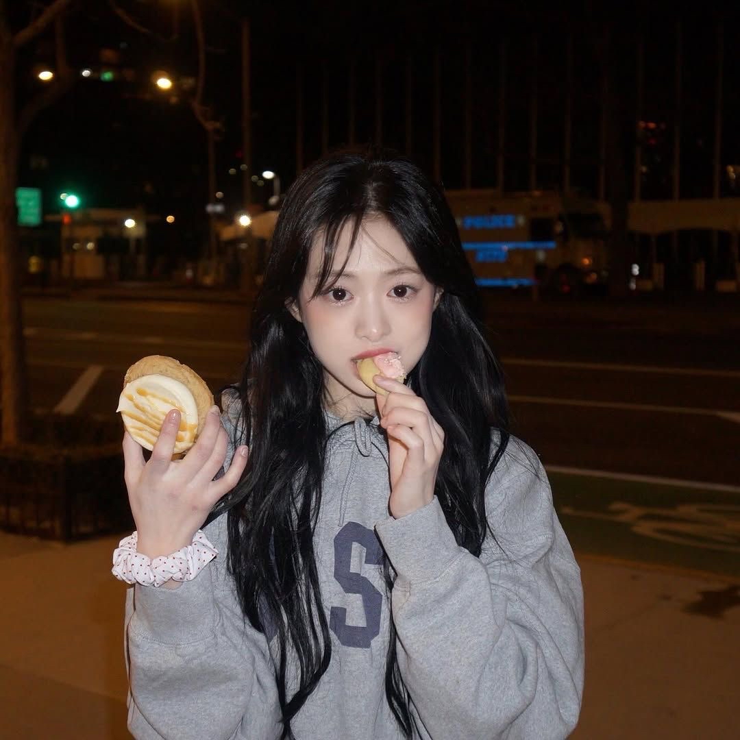 Latest photo of Ahyeon (BABYMONSTER)