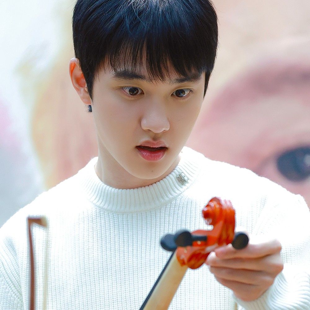 Momen yang diabadikan oleh penggemar D.O. (EXO)