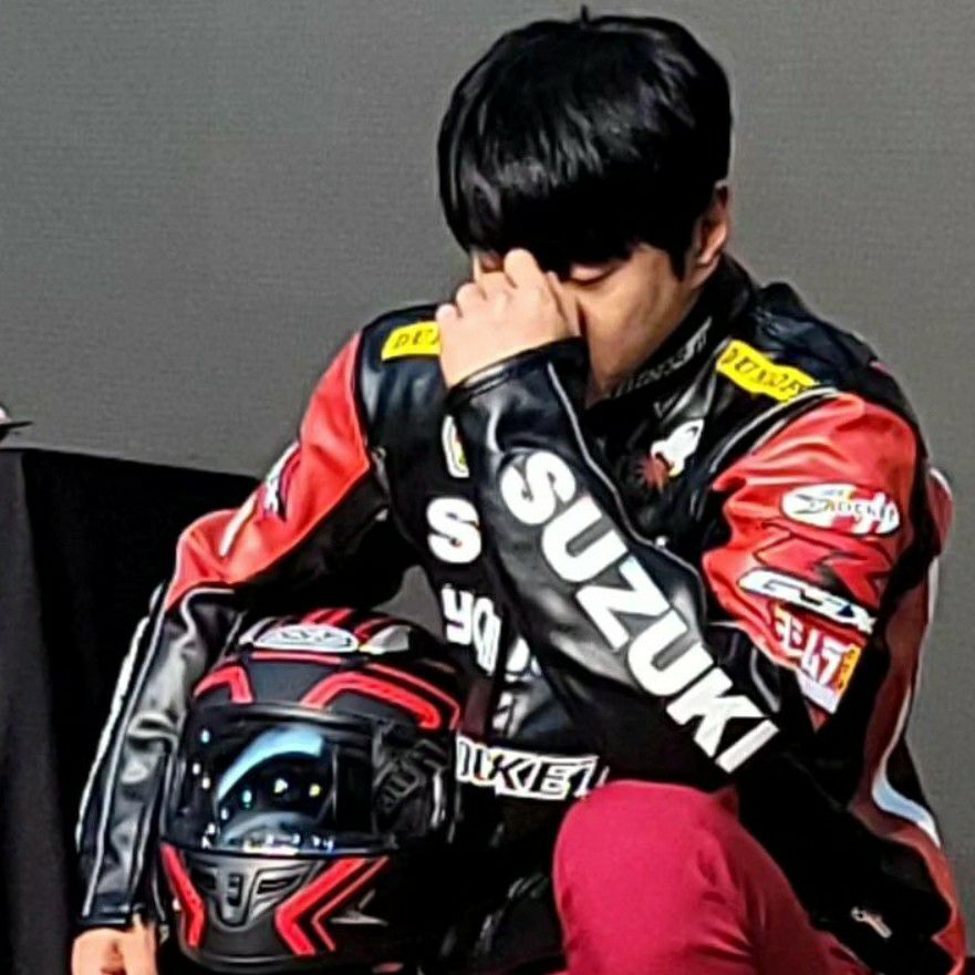 Behind-the-scenes cut of Hwang Chiyeol