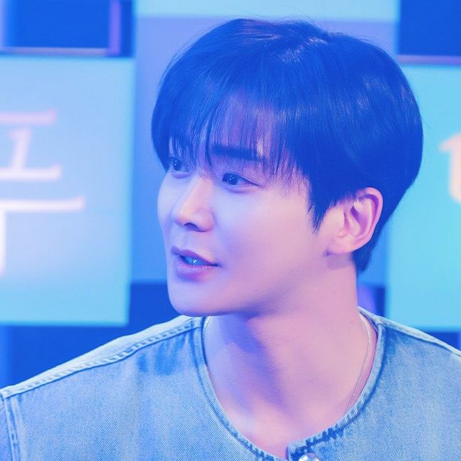 Latest photo of Rowoon