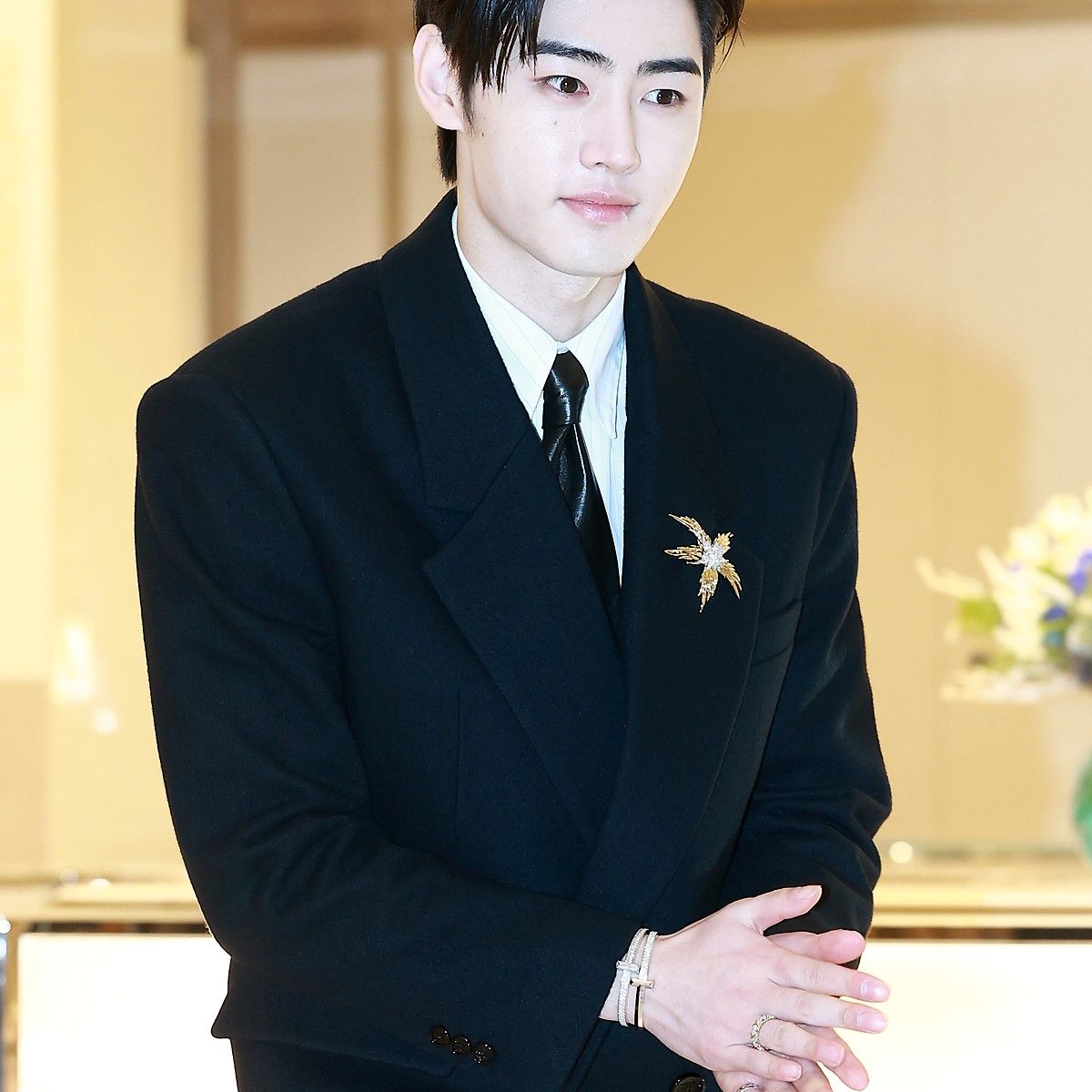 Foto aktivitas terbaru Sunghoon (ENHYPEN)