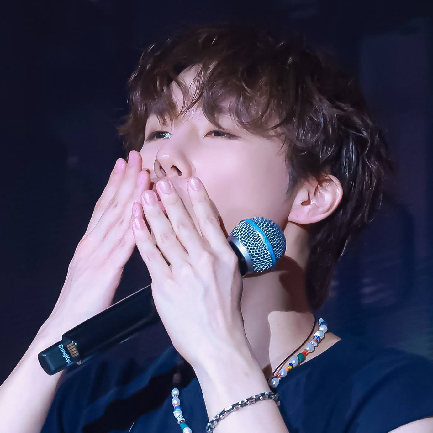 Behind-the-scenes cut of Sungkyu (INFINITE)
