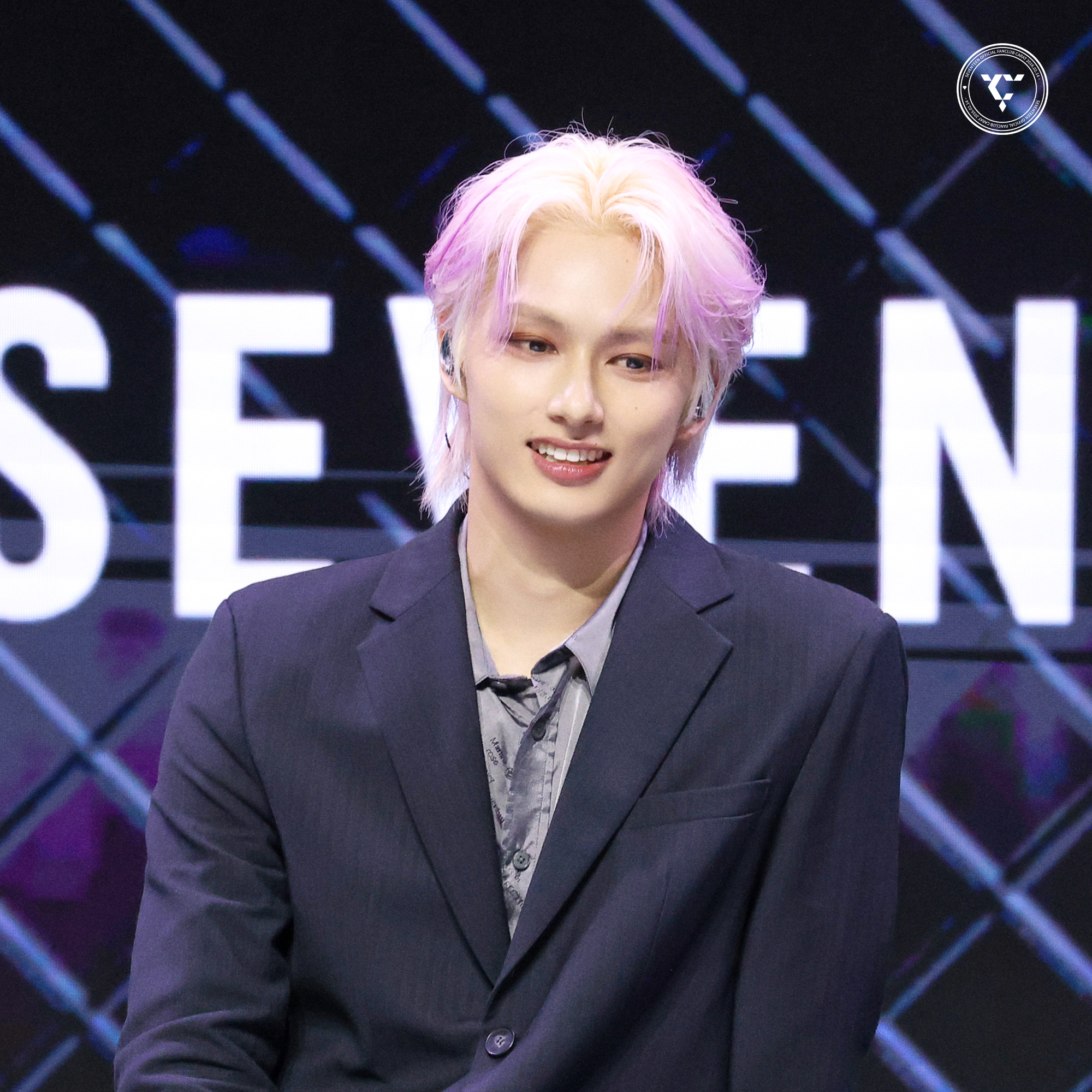 Jun (SEVENTEEN)的最新照片