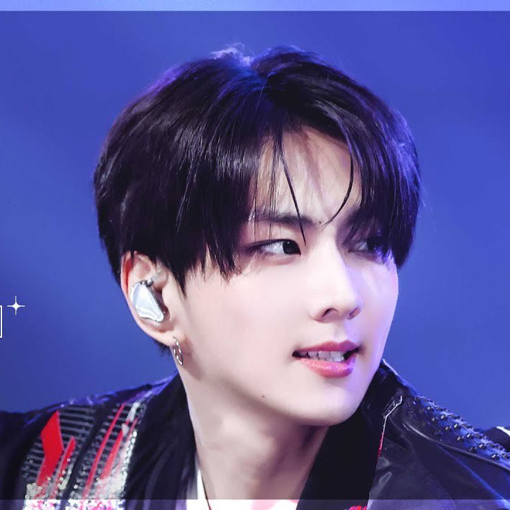 Recent activity shot of Jungwon (ENHYPEN)