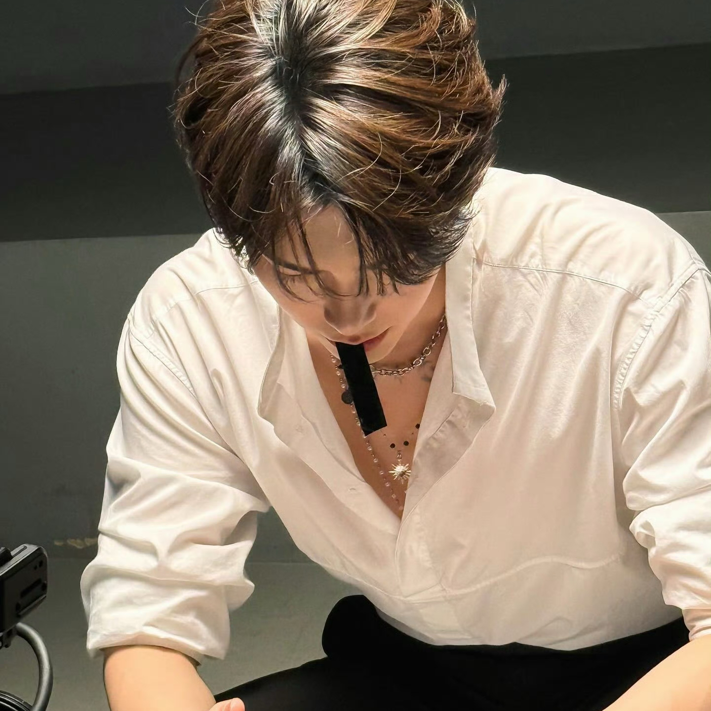 Recent activity shot of Sung Hanbin (ZEROBASEONE)