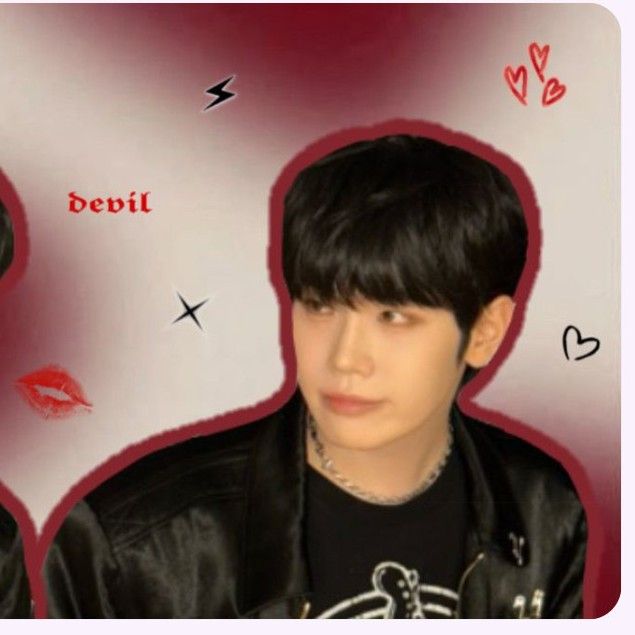 Recent activity shot of Kim Taerae (ZEROBASEONE)