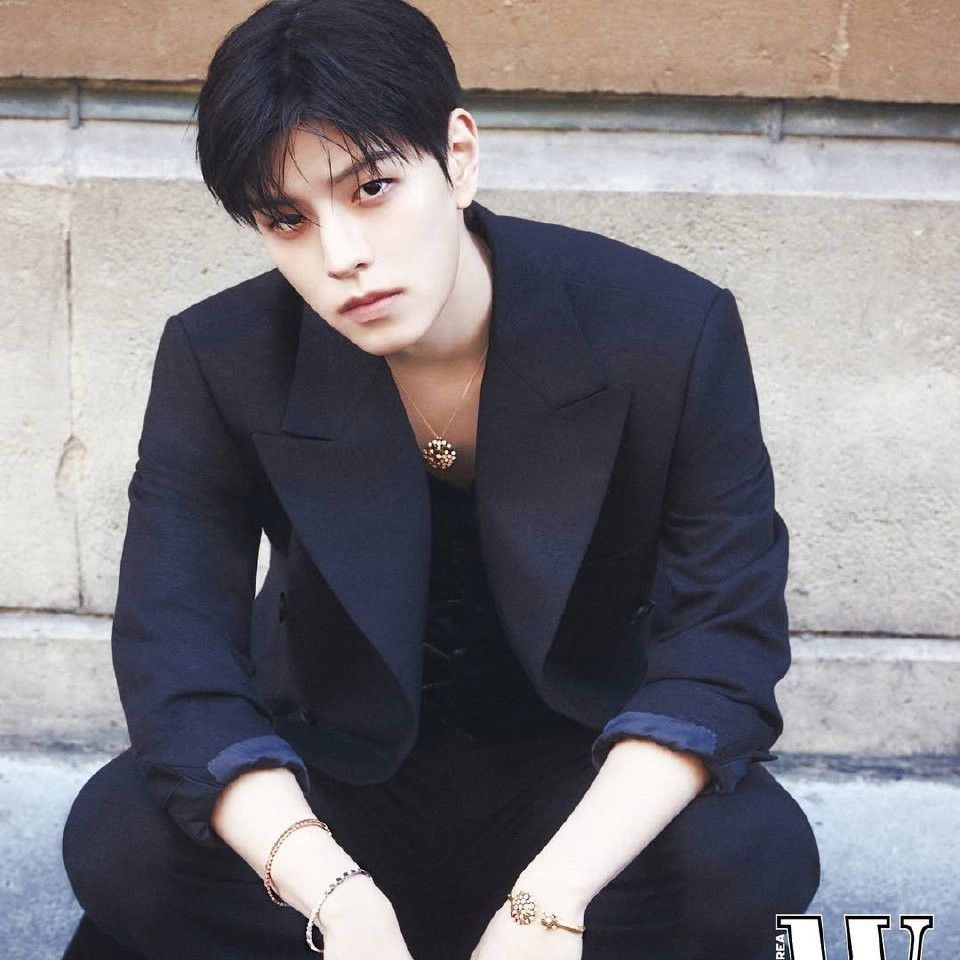Behind-the-scenes cut of Seungmin (Stray Kids)