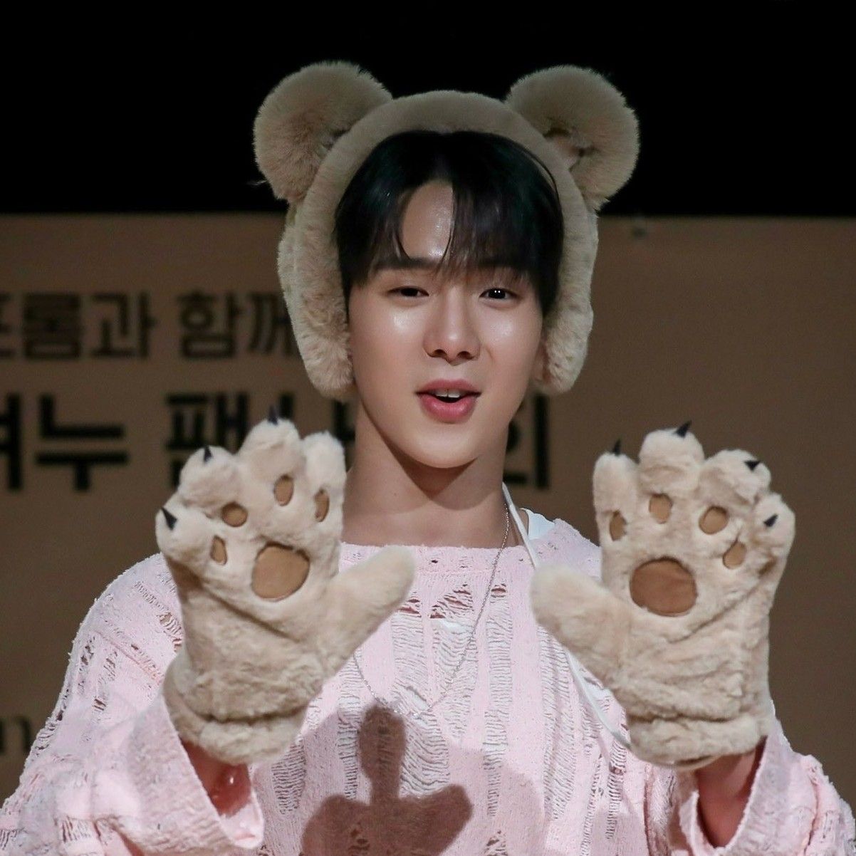 Shownu (MONSTA X)粉丝拍下的瞬间