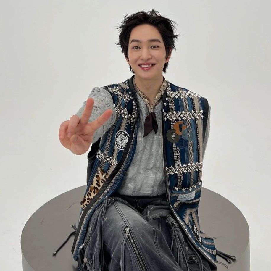 Recent activity shot of SHINee