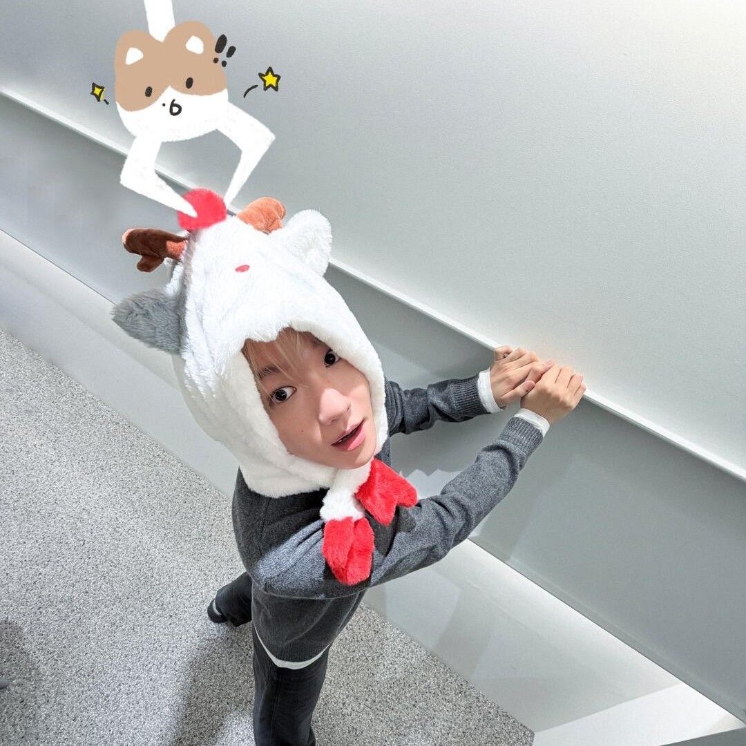 Latest photo of Baekhyun (EXO)