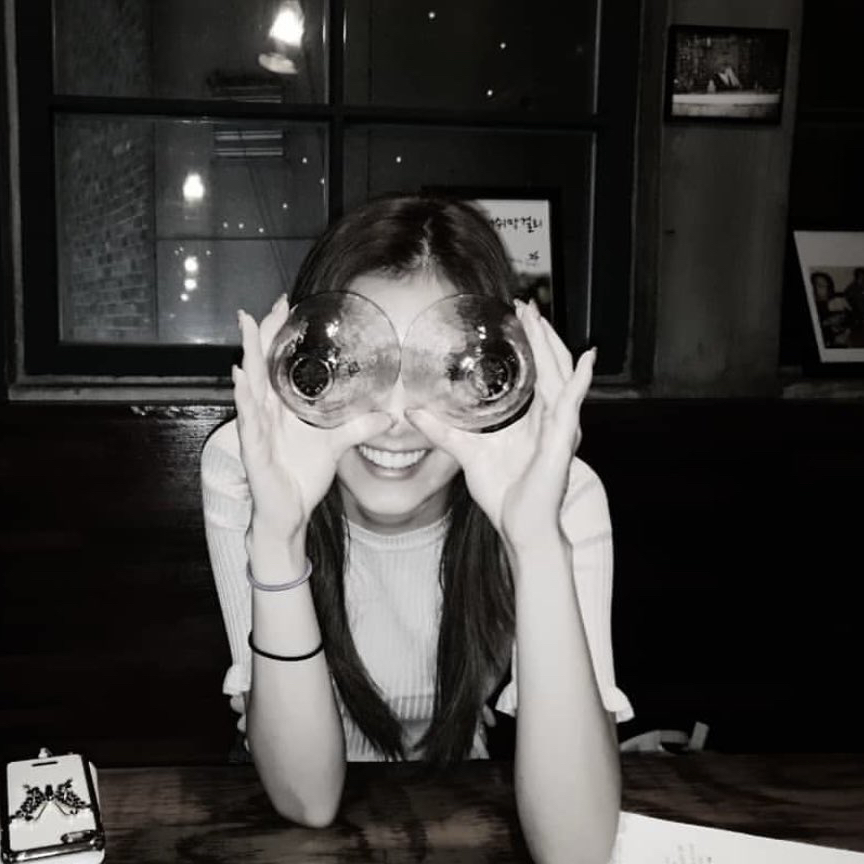 Sana (TWICE)的最新照片