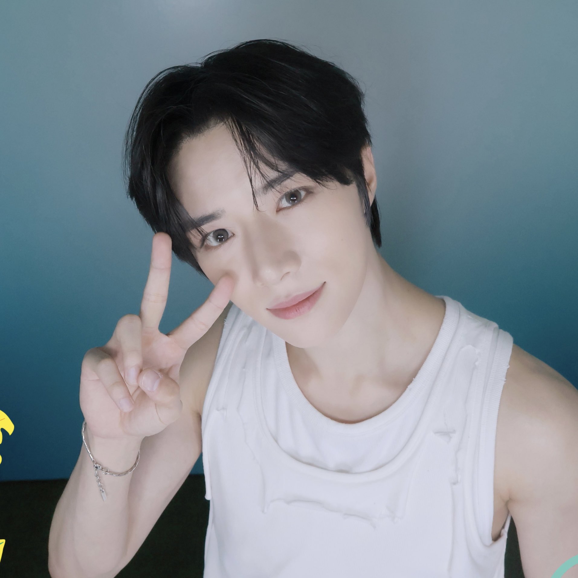 A moment captured by Beomgyu (TOMORROW X TOGETHER)'s fan