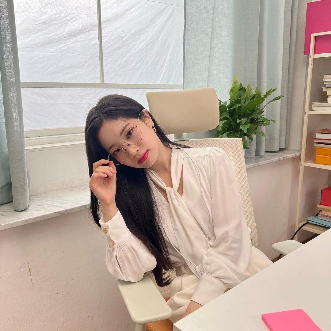 Foto terbaru Dahyun (TWICE)