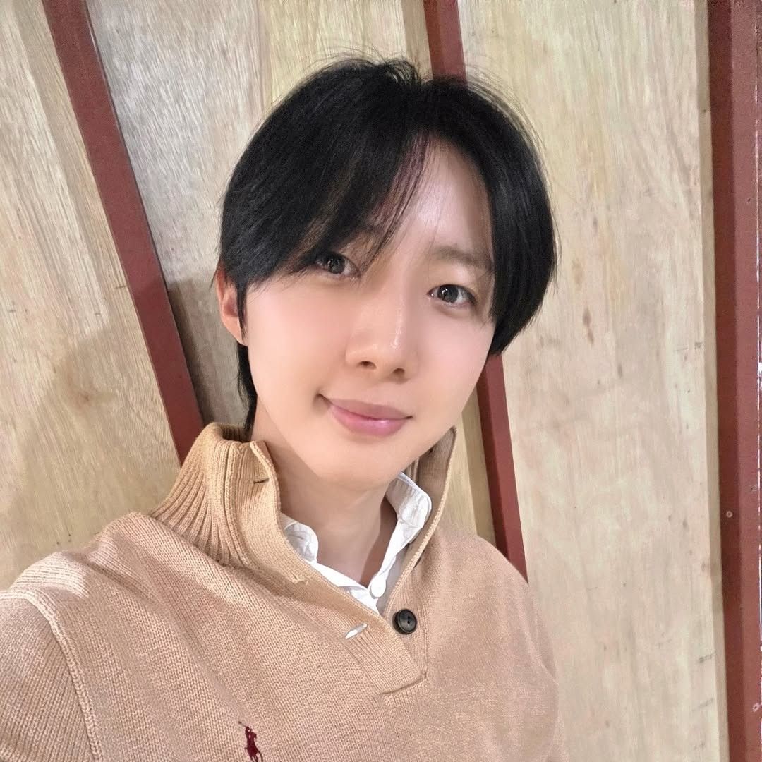 Behind-the-scenes cut of Hui (PENTAGON)