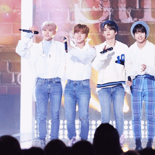 Stray Kids的最新活动照片