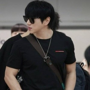 A moment captured by Hwang Chiyeol's fan