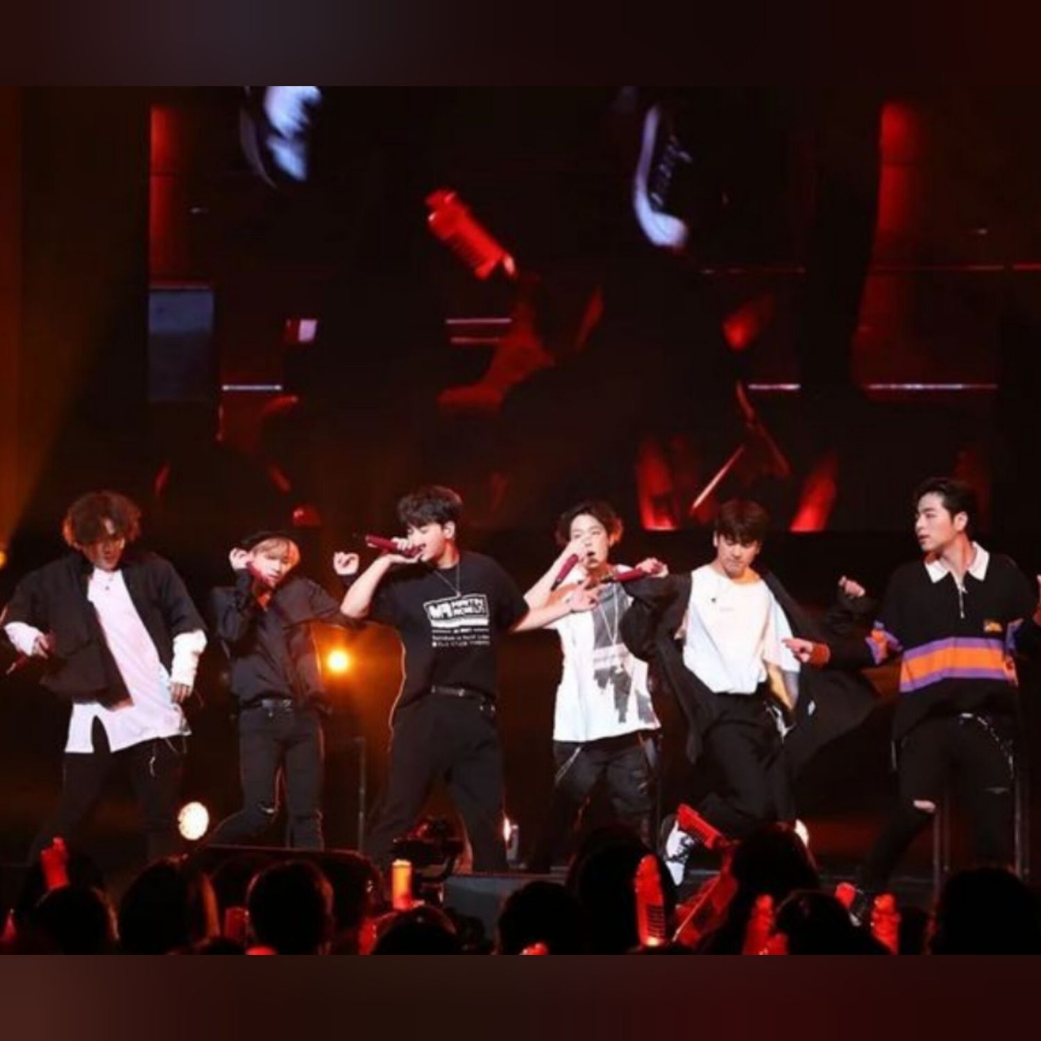 A moment captured by iKON's fan