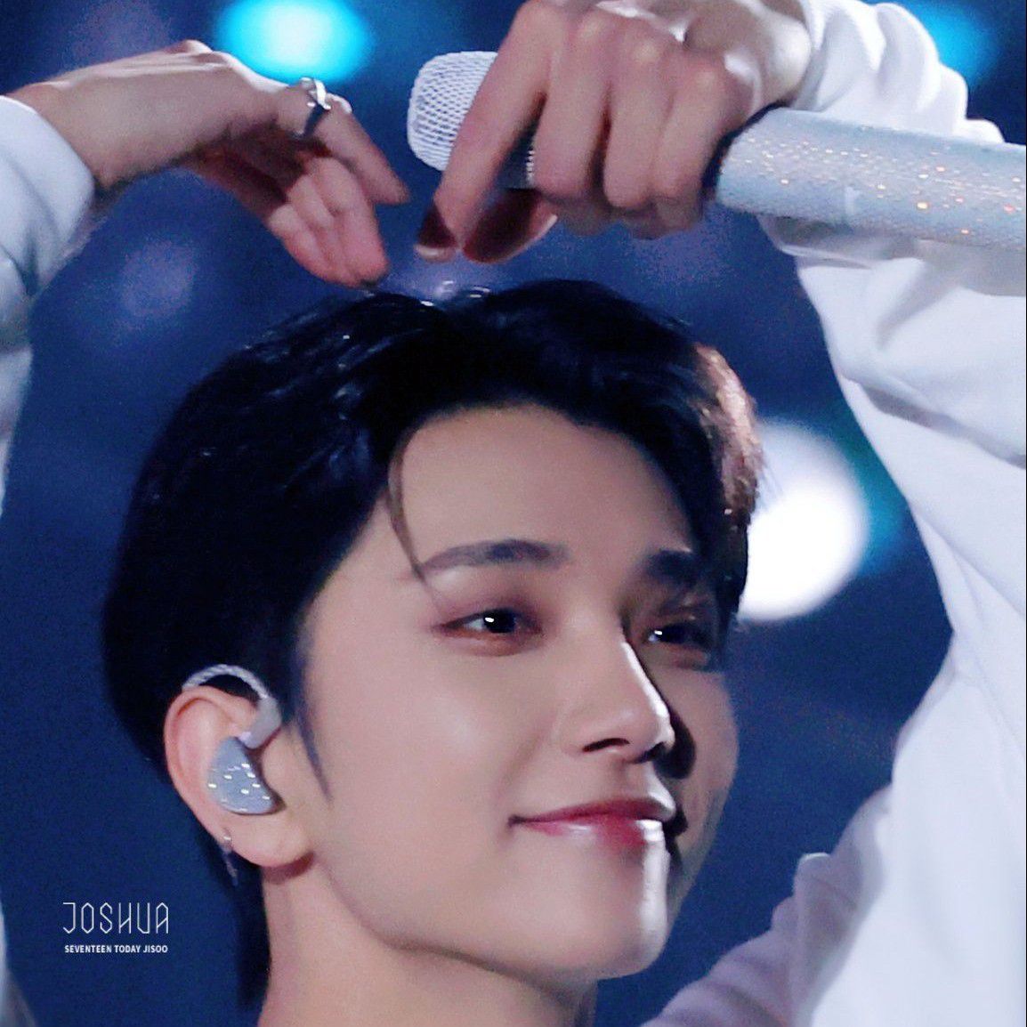 Recent activity shot of SEVENTEEN