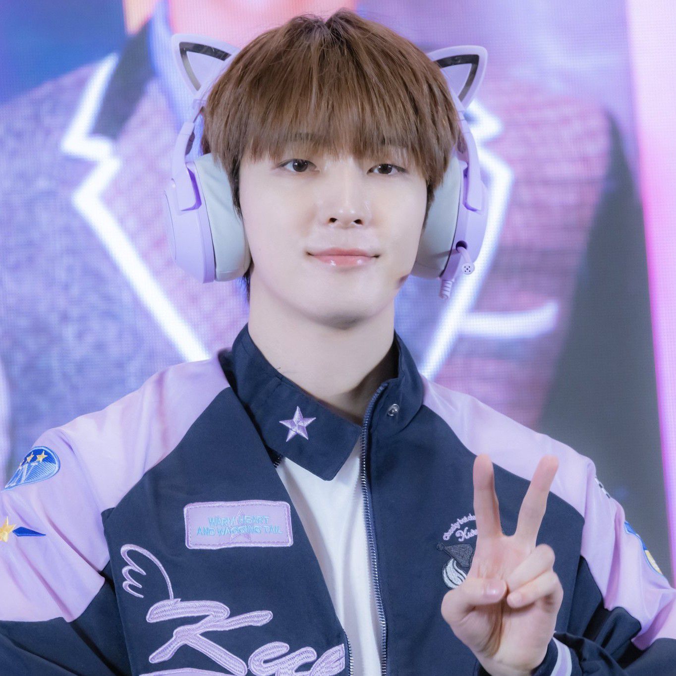 圆佑 (SEVENTEEN)的最新活动照片