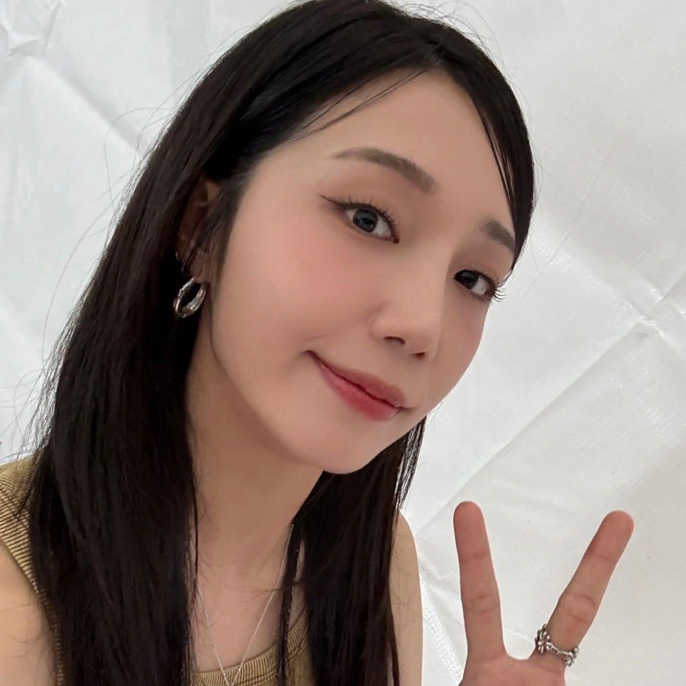 Behind-the-scenes cut of Jeong Eunji (Apink)