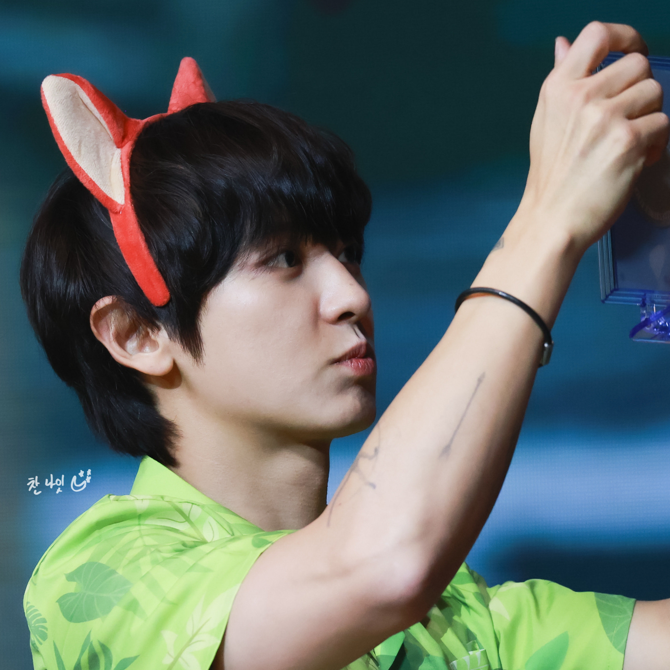 Foto aktivitas terbaru Chanyeol (EXO)