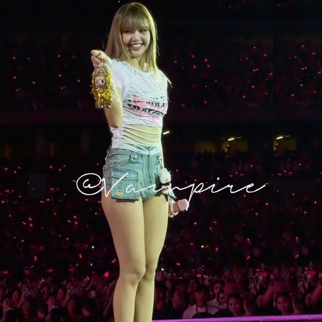 Lisa (BLACKPINK)的幕後花絮