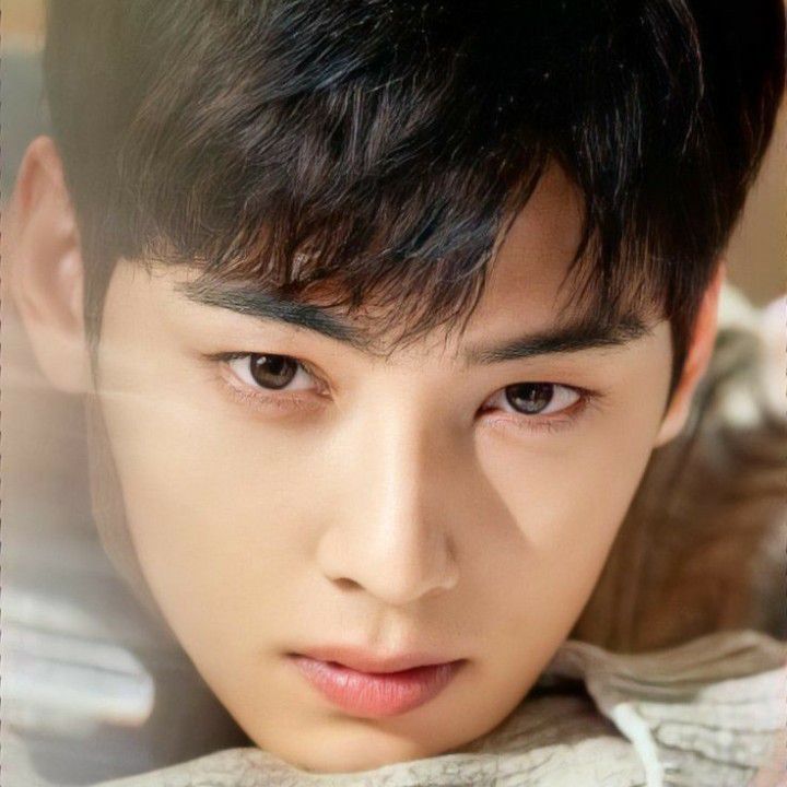 Latest photo of Eunwoo (ASTRO)