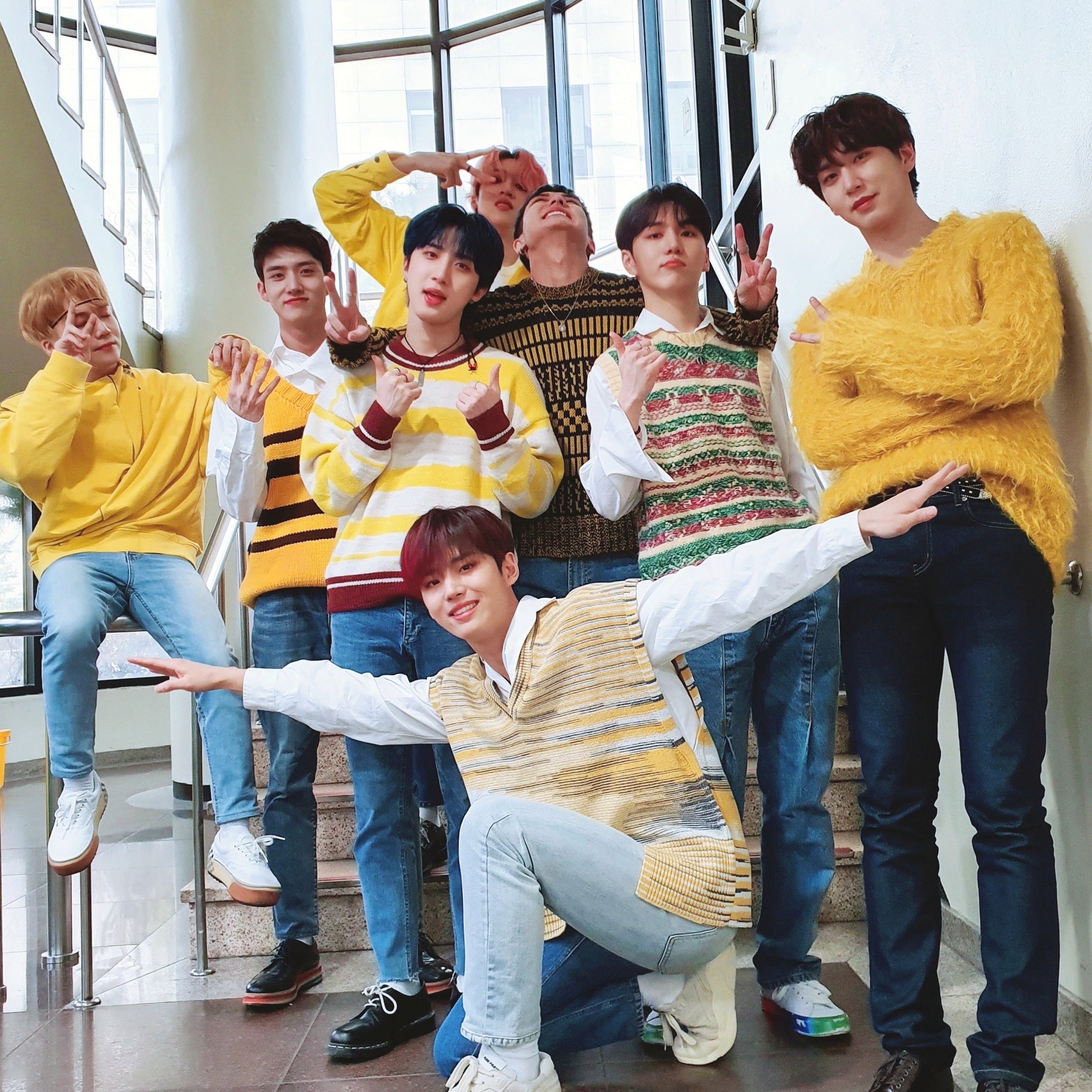 펜타곤 최근 활동샷
