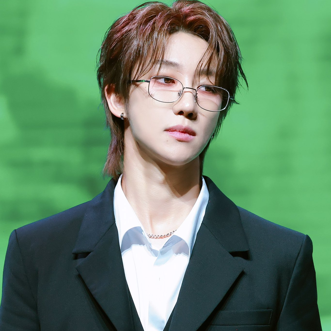 Behind-the-scenes cut of The 8 (SEVENTEEN)