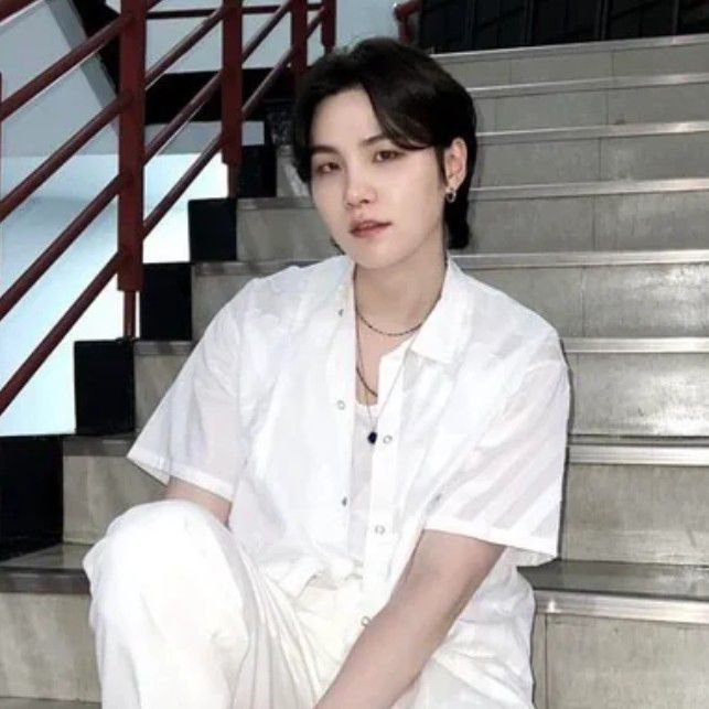 SUGA (防彈少年團)的最新活動照片