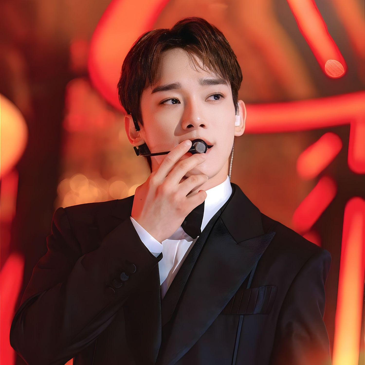 A moment captured by Chen (EXO)'s fan
