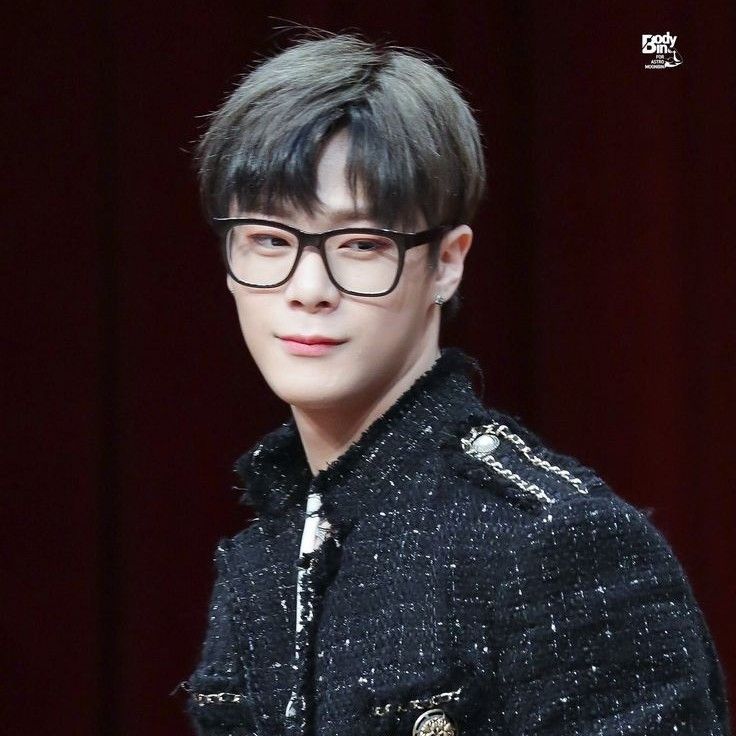 Latest photo of Moonbin (ASTRO)