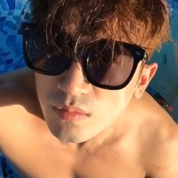 A moment captured by Lee Minwoo (SHINHWA)'s fan