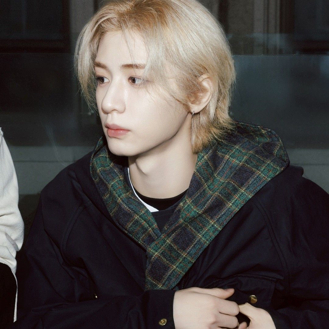 Recent activity shot of Leehan (BOYNEXTDOOR)
