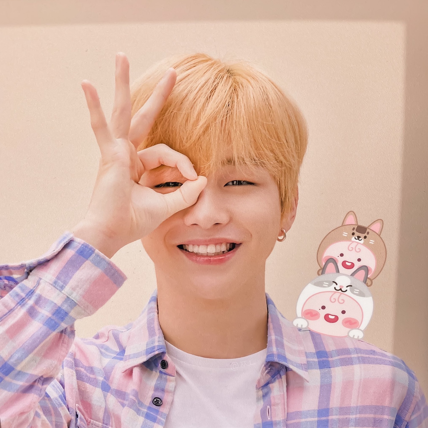 Behind-the-scenes cut of Kang Daniel