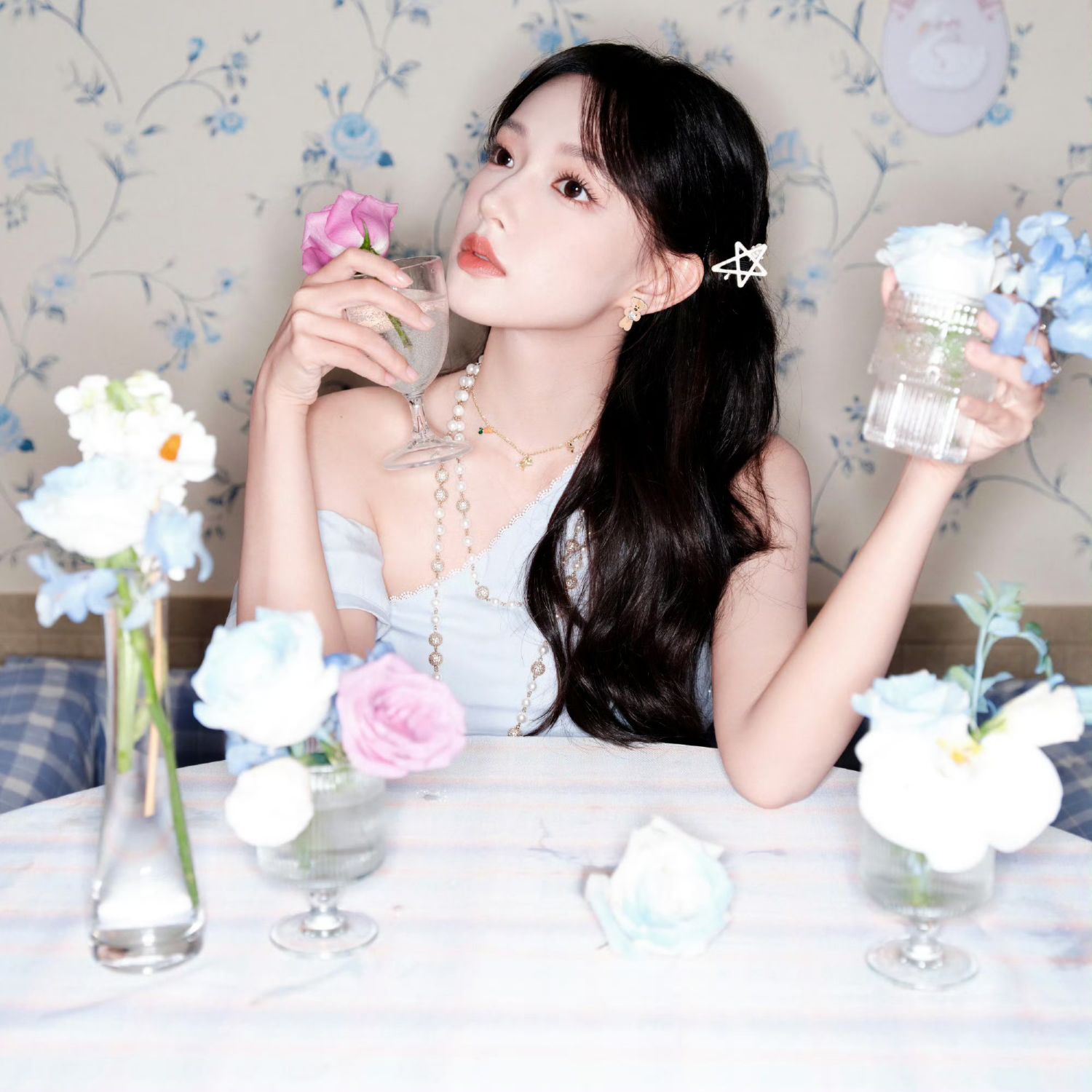 Behind-the-scenes cut of Cheng Xiao