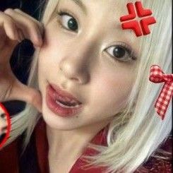 Behind-the-scenes cut of Chaeyoung (TWICE)