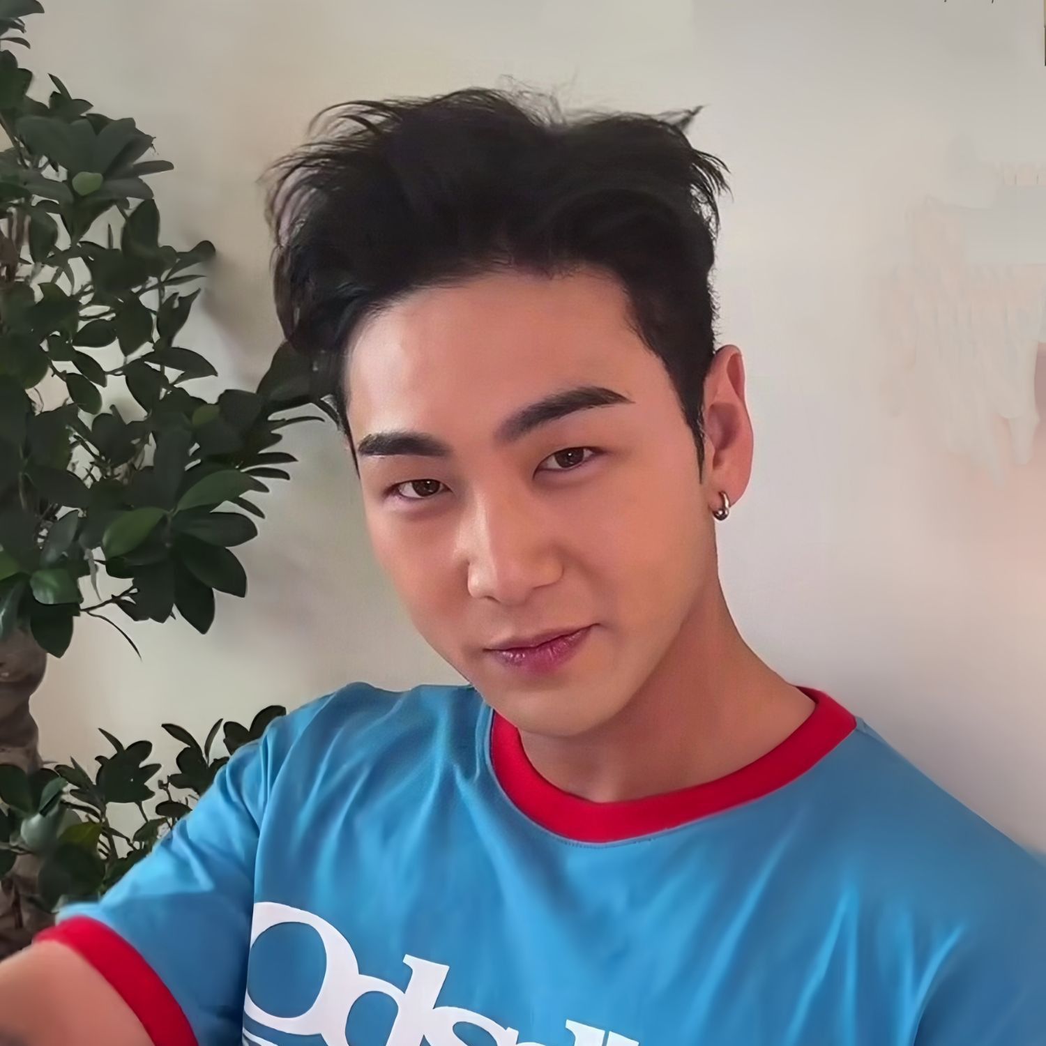 Behind-the-scenes cut of Baekho